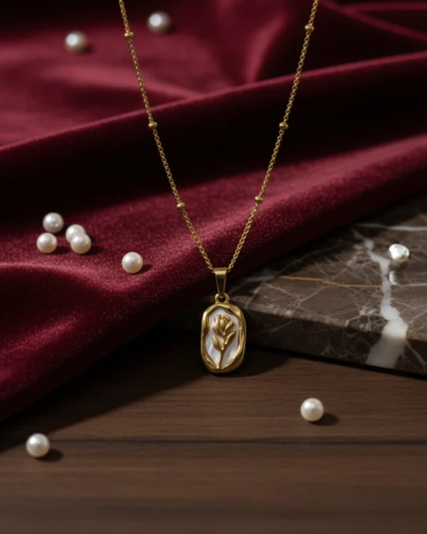Gold Plated Floral Pendant Necklace Gold Plated Floral Pendant Necklace