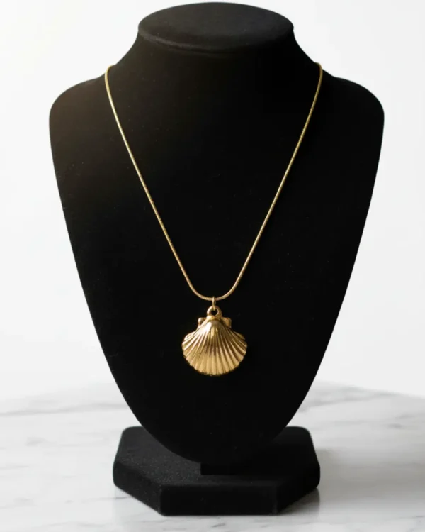 Gold Plated Shell Pendant – Anti Tarnish 1