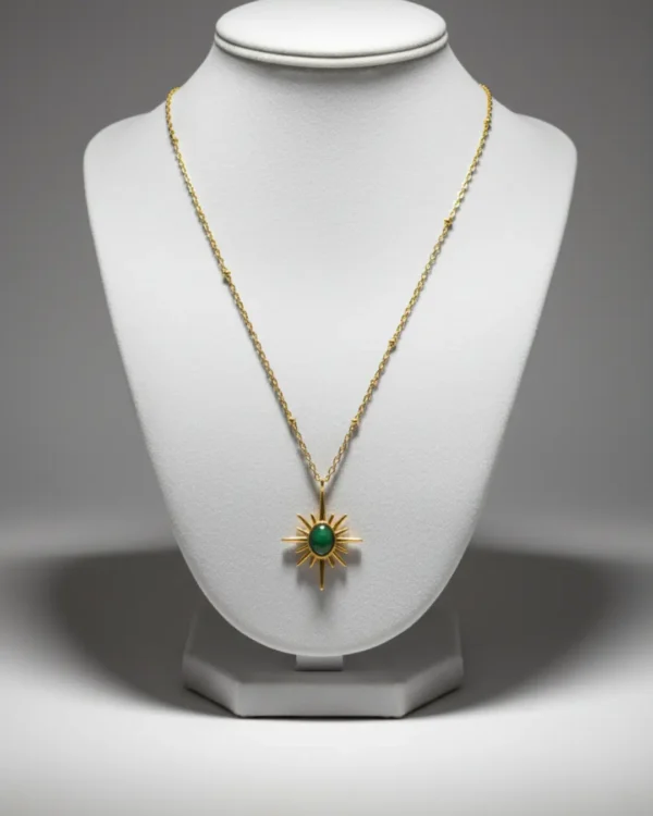 Green Stone Sunburst Pendant Necklace - Anti Tarnish 4