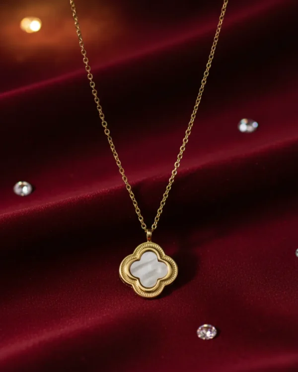 Minimalist Clover Gold Plated Pendant Necklace – Elegant, Everyday Anti Tarnish 2