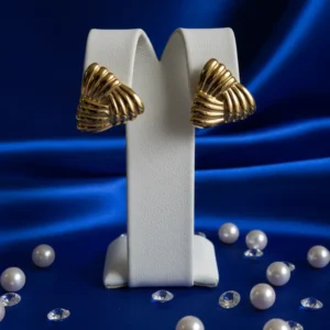 Modern Shell Wave Gold Plated Stud Earrings – Anti Tarnish