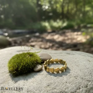 Golden Hearts Band Ring – Anti Tarnish